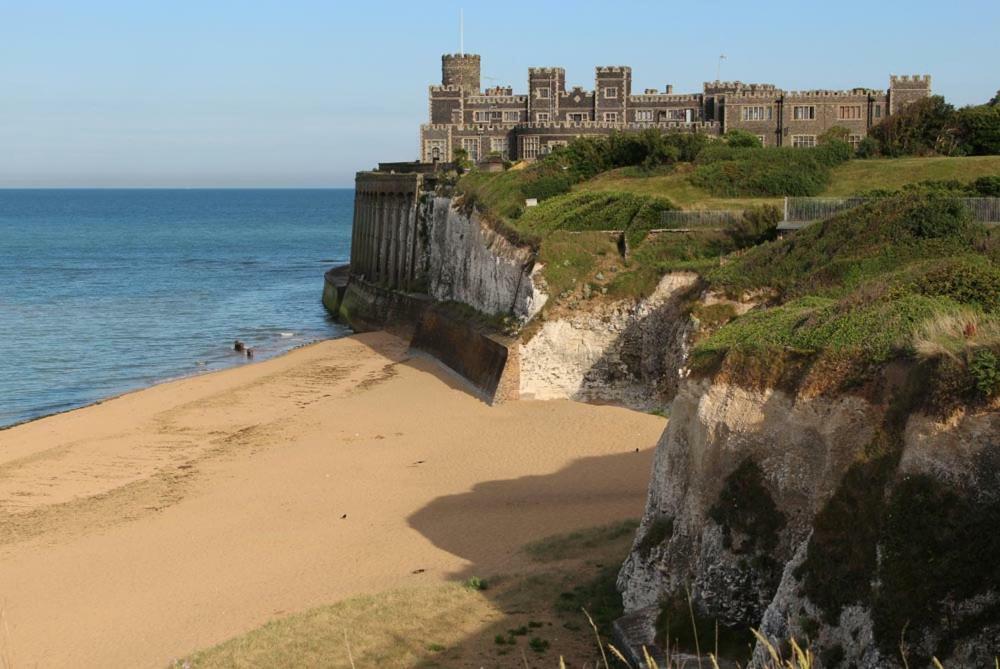 Picturesque Seaside Cottage Next To Viking Bay - Broadstairs Exterior foto
